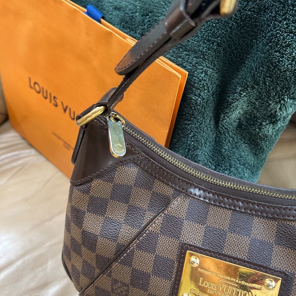 🦄 RARE RETIRED Louis Vuitton Thames in de - Picture 8 of 15